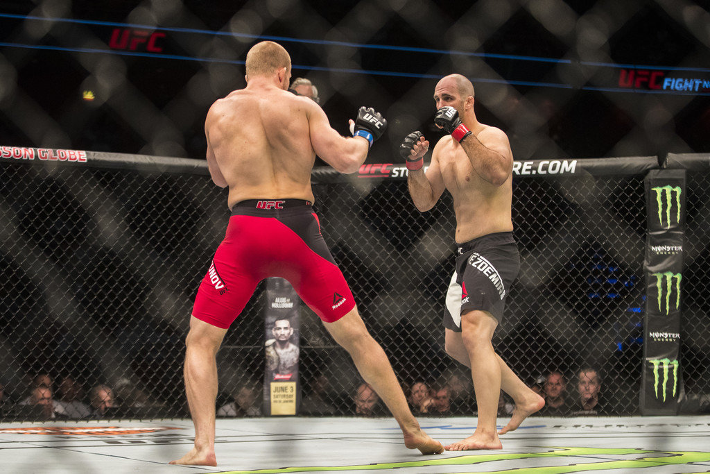 Volkan Oezdemir battles Misha Cirkunov in the UFC