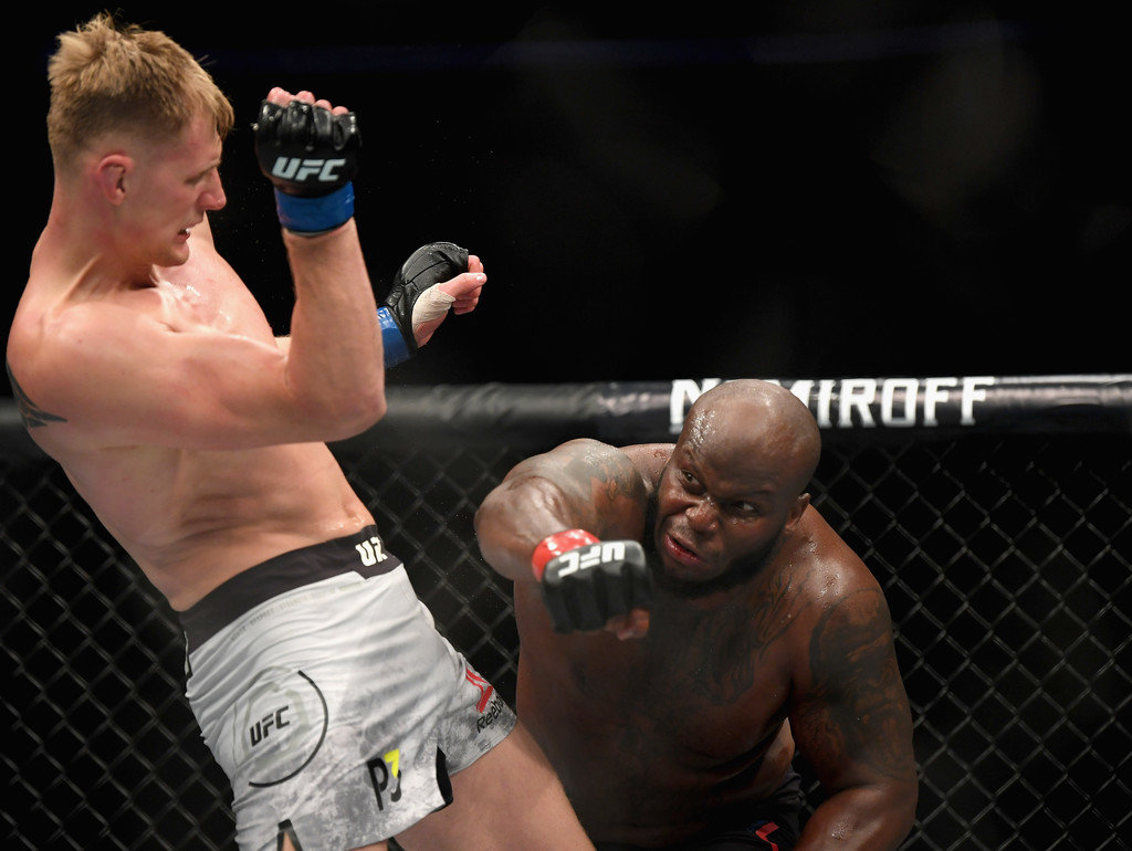 Derrick Lewis attempts to land a punch on Alexander Volkov at UFC 229