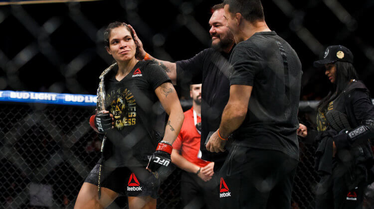 Amanda Nunes celebrates her victory against Valentina Shevchenko